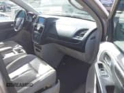 ✅ 2014 Chrysler Town & Country Limited • VIN: 2C4RC1GG8ER156047 • Лот: 43458062. Опубликован ранее на IAAI с пробегом 175 542 миль. Бесплатный доступ к архиву аукционных продаж из США и подробный отчёт об истории автомобиля на DreamBid. Изображение 5.