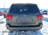 ✅ 2012 Toyota Sequoia SR5 • VIN: 5TDBY5G11CS071643 • Лот: 41548352. Опубликован ранее на IAAI с пробегом 175 509 миль. Бесплатный доступ к архиву аукционных продаж из США и подробный отчёт об истории автомобиля на DreamBid. Изображение 16.