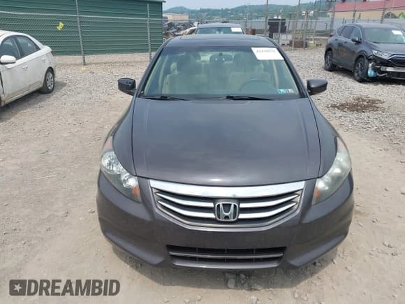 ✅ 2011 Honda Accord EX • VIN: 1HGCP2F72BA037123 • Lot: 42438929. Listed on IAAI with 104,232 mi. Free auction sales archive from the USA and detailed vehicle history report at DreamBid. Image 12.