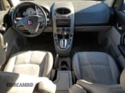 ✅ 2005 Saturn VUE • VIN: 5GZCZ63475S836600 • Lot: 79530924. Wystawiony na Copart z przebiegiem 142 507 mil. Bezpłatny archiwum sprzedaży aukcyjnych z USA i szczegółowy raport historii pojazdu na DreamBid. Zdjęcie 8.