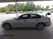 ✅ 2014 BMW 3 Series 320i • VIN: WBA3B1C53EK133557 • Lot: 43502867. Listed on IAAI with 172,220 mi. Free auction sales archive from the USA and detailed vehicle history report at DreamBid. Image 14.