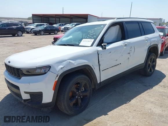 ✅ 2023 Jeep Grand Cherokee Laredo • VIN: 1C4RJKAG3P8871448 • Лот: 42222825. Опубликован ранее на IAAI с пробегом 41 279 миль. Бесплатный доступ к архиву аукционных продаж из США и подробный отчёт об истории автомобиля на DreamBid. Изображение 18.