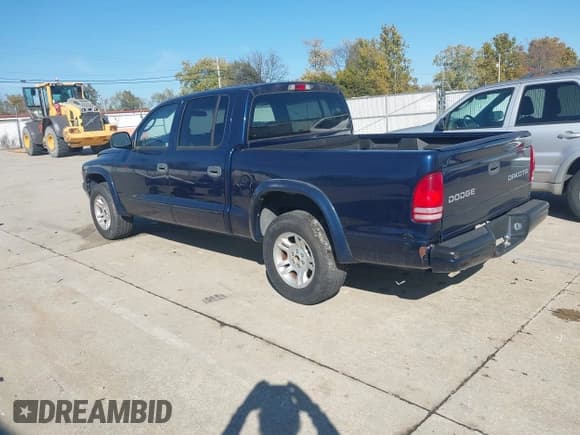 ✅ 2004 Dodge Dakota Sport • VIN: 1D7HL38N64S565249 • Lot: 43610102. Wystawiony na IAAI z przebiegiem 163 708 mil. Bezpłatny archiwum sprzedaży aukcyjnych z USA i szczegółowy raport historii pojazdu na DreamBid. Zdjęcie 3.