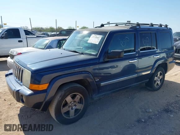 ✅ 2009 Jeep Commander Sport • VIN: 1J8HH48K39C505415 • Lot: 42576687. Wystawiony na IAAI z przebiegiem 213 308 mil. Bezpłatny archiwum sprzedaży aukcyjnych z USA i szczegółowy raport historii pojazdu na DreamBid. Zdjęcie 2.