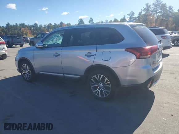 2017 Mitsubishi Outlander SE с VIN JA4AZ3A30HZ062116, выставлен на аукционе Copart как лот 86447905 с пробегом 72 187 миль миль и Списание • Salvage title. История ставок и продаж доступна на DreamBid. Изображение 2.