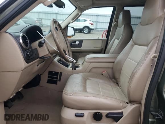 ✅ 2004 Ford Expedition Eddie Bauer • VIN: 1FMFU17L34LB74374 • Lot: 50320345. Listed on Copart with 149,019 mi. Free auction sales archive from the USA and detailed vehicle history report at DreamBid. Image 7.