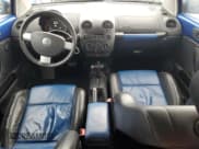 ✅ 2003 Volkswagen Beetle GLS • VIN: 3VWCD21CX3M444653 • Lot: 49804375. Wystawiony na Copart z przebiegiem 142 276 mil. Bezpłatny archiwum sprzedaży aukcyjnych z USA i szczegółowy raport historii pojazdu na DreamBid. Zdjęcie 8.