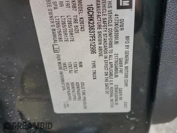 ✅ 2007 Chevrolet Silverado 2500HD LTZ • VIN: 1GCHK23637F512996 • Lot: 46465715. Wystawiony na Copart z przebiegiem 420 732 mil. Bezpłatny archiwum sprzedaży aukcyjnych z USA i szczegółowy raport historii pojazdu na DreamBid. Zdjęcie 12.