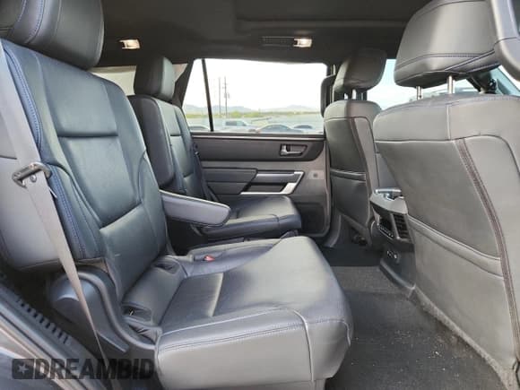 ✅ 2024 Toyota Sequoia Limited • VIN: 7SVAAABA7RX035464 • Lot: 82376985. Listed on Copart with 19,342 mi. Free auction sales archive from the USA and detailed vehicle history report at DreamBid. Image 11.