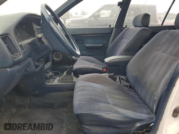 ✅ 1992 Toyota Corolla • VIN: JT2AE94K4N3500103 • Lot: 93150605. Wystawiony na Copart z przebiegiem 330 269 mil. Bezpłatny archiwum sprzedaży aukcyjnych z USA i szczegółowy raport historii pojazdu na DreamBid. Zdjęcie 7.