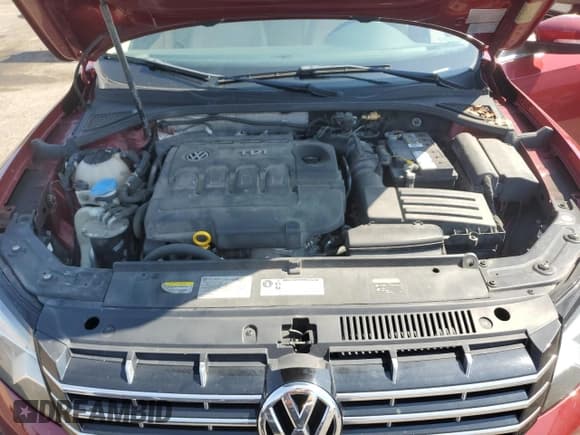 ✅ 2015 Volkswagen Passat SE • VIN: 1VWBV7A34FC074490 • Lot: 81207205. Listed on Copart with 161,719 mi. Free auction sales archive from the USA and detailed vehicle history report at DreamBid. Image 11.