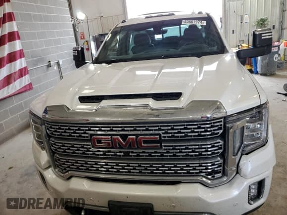 ✅ 2020 GMC Sierra 3500HD Denali • VIN: 1GT49WEY5LF265507 • Lot: 53607974. Wystawiony na Copart z przebiegiem 62 955 mil. Bezpłatny archiwum sprzedaży aukcyjnych z USA i szczegółowy raport historii pojazdu na DreamBid. Zdjęcie 5.