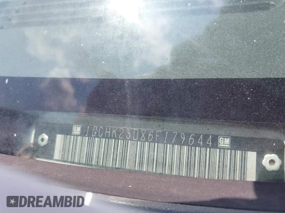 ✅ 2006 Chevrolet Silverado 2500HD LT3 • VIN: 1GCHK23D86F179644 • Лот: 42412017. Опубликован ранее на IAAI с пробегом 431 521 миль. Бесплатный доступ к архиву аукционных продаж из США и подробный отчёт об истории автомобиля на DreamBid. Изображение 9.