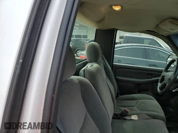 2005 Chevrolet Silverado 1500 Work Truck с VIN 1GCEC14XX5Z332010, выставлен на аукционе Copart как лот 52989865 с пробегом 221 958 миль миль и Чистый • Clean title. История ставок и продаж доступна на DreamBid. Изображение 10.