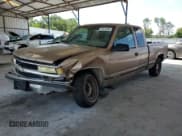 ✅ 1995 Chevrolet Silverado 1500 • VIN: 1GCEC19H2SE189333 • Lot: 62816905. Wystawiony na Copart z przebiegiem 331 666 mil. Bezpłatny archiwum sprzedaży aukcyjnych z USA i szczegółowy raport historii pojazdu na DreamBid. Zdjęcie 1.