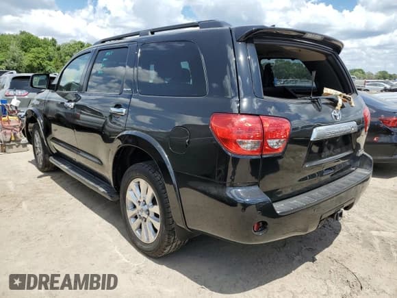 ✅ 2011 Toyota Sequoia Platinum • VIN: 5TDYY5G11BS035766 • Лот: 47029673. Опубликован ранее на Copart с пробегом 196 912 миль. Бесплатный доступ к архиву аукционных продаж из США и подробный отчёт об истории автомобиля на DreamBid. Изображение 2.