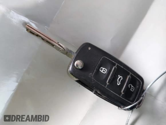 ✅ 2016 Volkswagen Jetta Sport • VIN: 3VWB17AJ2GM349266 • Lot: 43755439. Listed on IAAI with 369,950 mi. Free auction sales archive from the USA and detailed vehicle history report at DreamBid. Image 11.