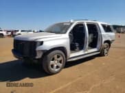 ✅ 2017 Chevrolet Suburban Premier • VIN: 1GNSKJKC7HR143736 • Lot: 69803354. Wystawiony na Copart z przebiegiem 112 993 mil. Bezpłatny archiwum sprzedaży aukcyjnych z USA i szczegółowy raport historii pojazdu na DreamBid. Zdjęcie 1.