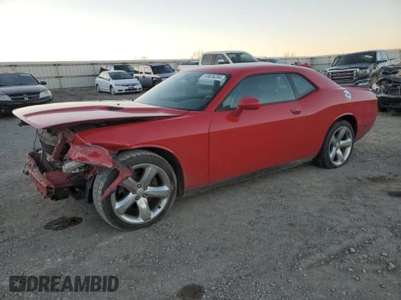 ✅ 2013 Dodge Challenger SXT Plus • VIN: 2C3CDYAG1DH540250 • Lot: 83636284. Wystawiony na Copart z przebiegiem 122 336 mil. Bezpłatny archiwum sprzedaży aukcyjnych z USA i szczegółowy raport historii pojazdu na DreamBid. Zdjęcie 1.