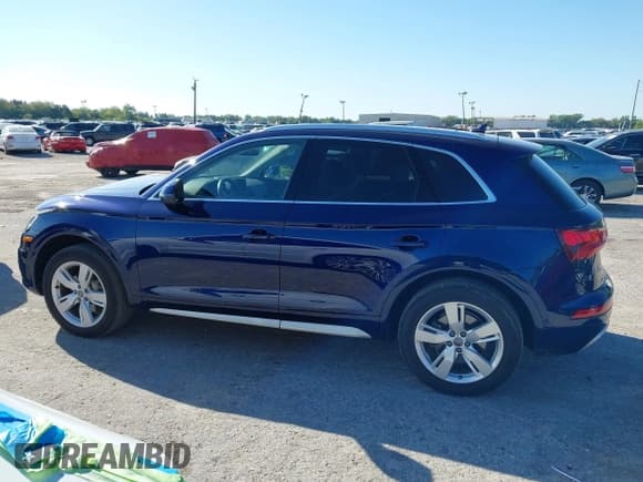 ✅ 2019 Audi Q5 Prestige • VIN: WA1CNAFY4K2021839 • Lot: 41764032. Listed on IAAI with 30,704 mi. Free auction sales archive from the USA and detailed vehicle history report at DreamBid. Image 14.