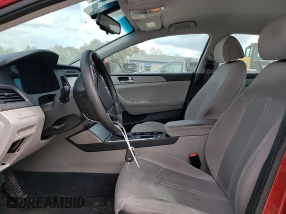 ✅ 2016 Hyundai Sonata SE • VIN: 5NPE24AF7GH305471 • Lot: 43132663. Listed on Copart with 217,869 mi. Free auction sales archive from the USA and detailed vehicle history report at DreamBid. Image 7.