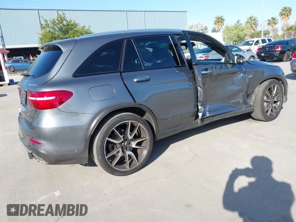 ✅ 2019 Mercedes-Benz GLC 43 AMG • VIN: WDC0G6EB3KF523256 • Lot: 41996418. Listed on IAAI with 62,036 mi. Free auction sales archive from the USA and detailed vehicle history report at DreamBid. Image 4.