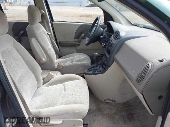 ✅ 2003 Saturn VUE • VIN: 5GZCZ53B13S834475 • Lot: 43063067. Wystawiony na IAAI z przebiegiem 172 456 mil. Bezpłatny archiwum sprzedaży aukcyjnych z USA i szczegółowy raport historii pojazdu na DreamBid. Zdjęcie 5.