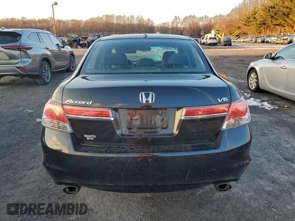 ✅ 2011 Honda Accord EX-L • VIN: 1HGCP3F87BA032031 • Lot: 94960655. Wystawiony na Copart z przebiegiem 158 121 mil. Bezpłatny archiwum sprzedaży aukcyjnych z USA i szczegółowy raport historii pojazdu na DreamBid. Zdjęcie 6.