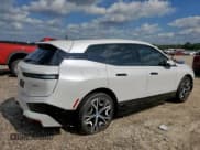 ✅ 2024 BMW iX xDrive50 • VIN: WB523CF02RCN70226 • Лот: 85180845. Опубликован ранее на Copart с пробегом 21 757 миль. Бесплатный доступ к архиву аукционных продаж из США и подробный отчёт об истории автомобиля на DreamBid. Изображение 3.