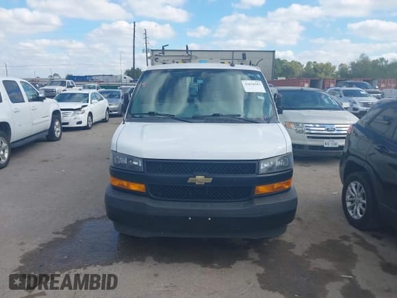 ✅ 2020 Chevrolet Express Cargo • VIN: 1GCWGBFG5L1271351 • Лот: 43626562. Опубликован ранее на IAAI с пробегом 128 005 миль. Бесплатный доступ к архиву аукционных продаж из США и подробный отчёт об истории автомобиля на DreamBid. Изображение 12.