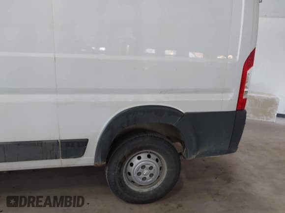 ✅ 2017 Ram ProMaster Cargo • VIN: 3C6TRVAG8HE532635 • Lot: 42690145. Listed on IAAI with 154,925 mi. Free auction sales archive from the USA and detailed vehicle history report at DreamBid. Image 17.