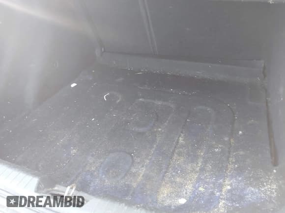 ✅ 2016 Chevrolet Cruze LS • VIN: 1G1PB5SH2G7187261 • Lot: 42927213. Listed on IAAI with 124,909 mi. Free auction sales archive from the USA and detailed vehicle history report at DreamBid. Image 17.