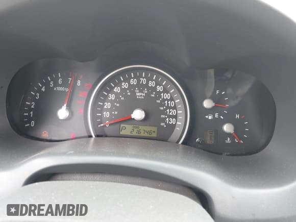 ✅ 2008 Kia Sedona EX • VIN: KNDMB233386254923 • Lot: 42338331. Wystawiony na IAAI z przebiegiem 216 746 mil. Bezpłatny archiwum sprzedaży aukcyjnych z USA i szczegółowy raport historii pojazdu na DreamBid. Zdjęcie 7.