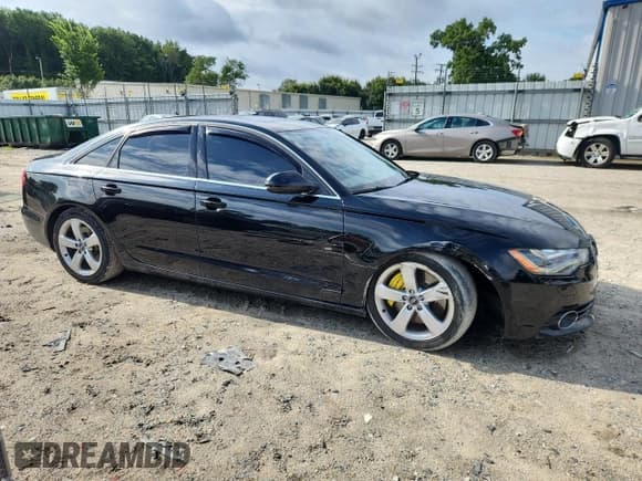 ✅ 2012 Audi A6 Premium • VIN: WAUBGAFC0CN013606 • Лот: 64966965. Опубликован ранее на Copart с пробегом 141 349 миль. Бесплатный доступ к архиву аукционных продаж из США и подробный отчёт об истории автомобиля на DreamBid. Изображение 4.