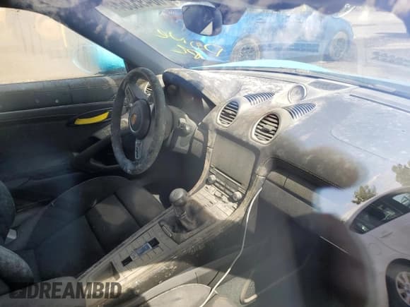 ✅ 2020 Porsche Boxster Spyder • VIN: WP0CC2A80LS240453 • Lot: 68495354. Listed on Copart with Not provided. Free auction sales archive from the USA and detailed vehicle history report at DreamBid. Image 9.