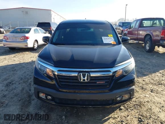 ✅ 2019 Honda Ridgeline Sport • VIN: 5FPYK2F12KB007990 • Lot: 41828709. Listed on IAAI with 67,736 mi. Free auction sales archive from the USA and detailed vehicle history report at DreamBid. Image 12.