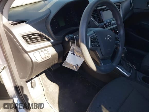 ✅ 2019 Hyundai Accent SE • VIN: 3KPC24A30KE040581 • Лот: 41089574. Опубликован ранее на IAAI с пробегом 61 804 миль. Бесплатный доступ к архиву аукционных продаж из США и подробный отчёт об истории автомобиля на DreamBid. Изображение 18.
