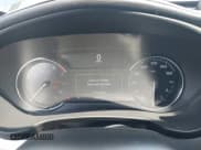 ✅ 2020 Cadillac XT4 FWD Premium Luxury • VIN: 1GYFZCR44LF018004 • Lot: 42656898. Wystawiony na IAAI z przebiegiem 56 009 mil. Bezpłatny archiwum sprzedaży aukcyjnych z USA i szczegółowy raport historii pojazdu na DreamBid. Zdjęcie 7.