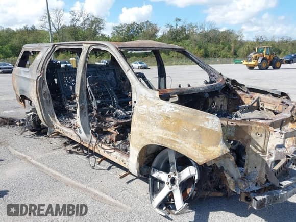 ✅ 2022 Chevrolet Suburban LT • VIN: 1GNSKCKD1NR286326 • Lot: 40754375. Listed on IAAI with Not provided. Free auction sales archive from the USA and detailed vehicle history report at DreamBid. Image 1.