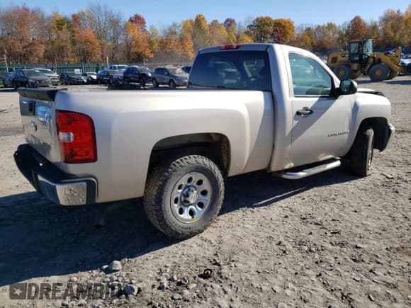 ✅ 2007 Chevrolet Silverado 1500 Work Truck • VIN: 1GCEK14C87Z633541 • Lot: 77793464. Listed on Copart with Not provided. Free auction sales archive from the USA and detailed vehicle history report at DreamBid. Image 3.