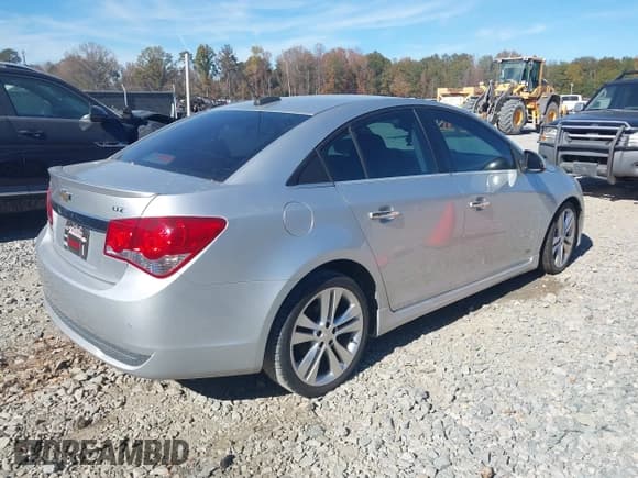✅ 2016 Chevrolet Cruze LTZ • VIN: 1G1PG5SB8G7198603 • Лот: 43718143. Опубликован ранее на IAAI с пробегом 161 191 миль. Бесплатный доступ к архиву аукционных продаж из США и подробный отчёт об истории автомобиля на DreamBid. Изображение 4.