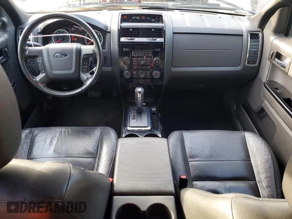 ✅ 2011 Ford Escape XLT • VIN: 1FMCU9D74BKC30267 • Lot: 93500955. Wystawiony na Copart z przebiegiem 141 181 mil. Bezpłatny archiwum sprzedaży aukcyjnych z USA i szczegółowy raport historii pojazdu na DreamBid. Zdjęcie 8.