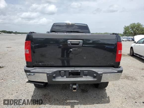 2008 Chevrolet Silverado 3500HD SRW LTZ с VIN 1GCHK33668F128038, выставлен на аукционе Copart как лот 59265605 с пробегом 394 364 миль миль и Списание • Salvage title. История ставок и продаж доступна на DreamBid. Изображение 6.