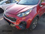 ✅ 2022 Kia Sportage LX • VIN: KNDPMCAC3N7949862 • Lot: 43507095. Wystawiony na IAAI z przebiegiem 35 219 mil. Bezpłatny archiwum sprzedaży aukcyjnych z USA i szczegółowy raport historii pojazdu na DreamBid. Zdjęcie 6.