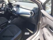 ✅ 2023 Nissan Versa SV • VIN: 3N1CN8EV4PL832815 • Lot: 42488258. Wystawiony na IAAI z przebiegiem 47 242 mil. Bezpłatny archiwum sprzedaży aukcyjnych z USA i szczegółowy raport historii pojazdu na DreamBid. Zdjęcie 5.