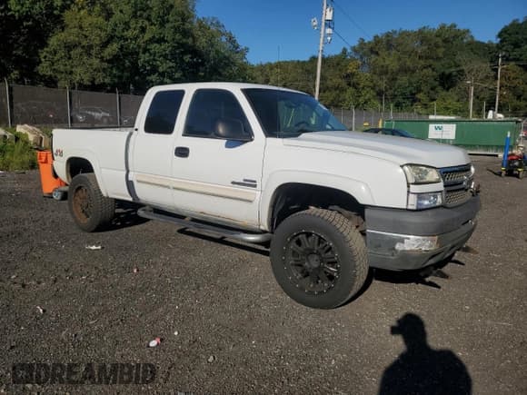✅ 2006 Chevrolet Silverado 2500HD LT1 • VIN: 1GCHK29D26E247336 • Lot: 92932585. Wystawiony na Copart z przebiegiem 320 091 mil. Bezpłatny archiwum sprzedaży aukcyjnych z USA i szczegółowy raport historii pojazdu na DreamBid. Zdjęcie 4.