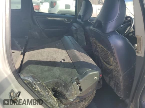 ✅ 2005 Volvo V70 • VIN: YV1SJ527052505636 • Lot: 75105434. Listed on Copart with Not provided. Free auction sales archive from the USA and detailed vehicle history report at DreamBid. Image 10.