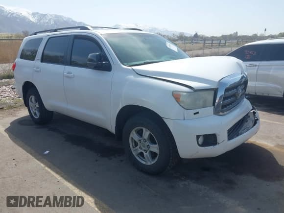 ✅ 2010 Toyota Sequoia SR5 • VIN: 5TDBW5G14AS030314 • Лот: 41987497. Опубликован ранее на IAAI с пробегом 263 876 миль. Бесплатный доступ к архиву аукционных продаж из США и подробный отчёт об истории автомобиля на DreamBid. Изображение 1.