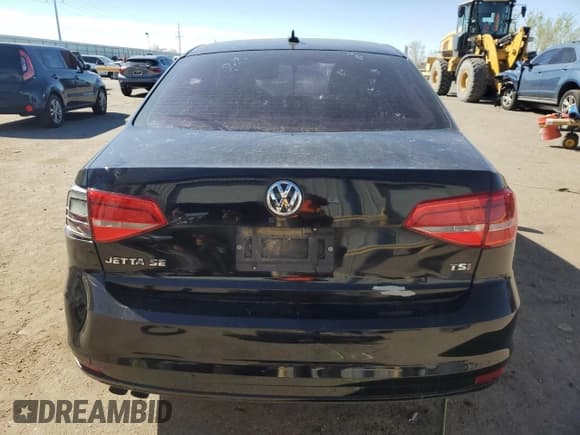 ✅ 2015 Volkswagen Jetta SE • VIN: 3VWD07AJ4FM282387 • Лот: 48435015. Опубликован ранее на Copart с пробегом 177 857 миль. Бесплатный доступ к архиву аукционных продаж из США и подробный отчёт об истории автомобиля на DreamBid. Изображение 6.