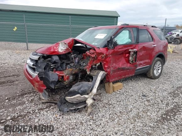 ✅ 2014 Ford Explorer XLT • VIN: 1FM5K8D8XEGA02220 • Lot: 43713277. Wystawiony na IAAI z przebiegiem 75 247 mil. Bezpłatny archiwum sprzedaży aukcyjnych z USA i szczegółowy raport historii pojazdu na DreamBid. Zdjęcie 17.